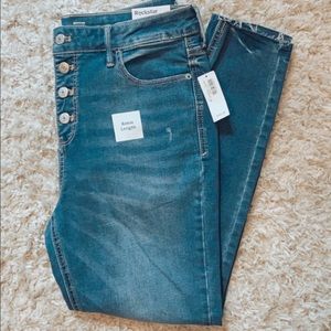NWT High Waisted Slimming Pocket Jeans